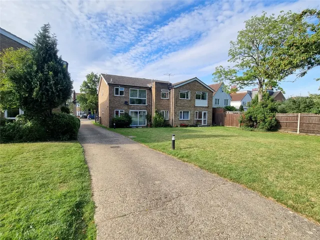 Photo 3 — Lancaster Avenue, Hitchin, Hertfordshire, SG5