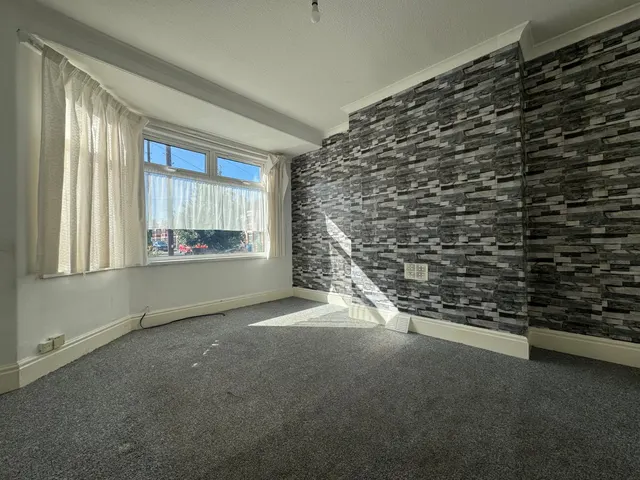 Leyburn Avenue, Hull, HU6, photo 2