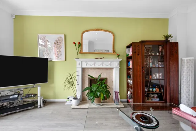 Stokes Close, Crawley, RH10, photo 3