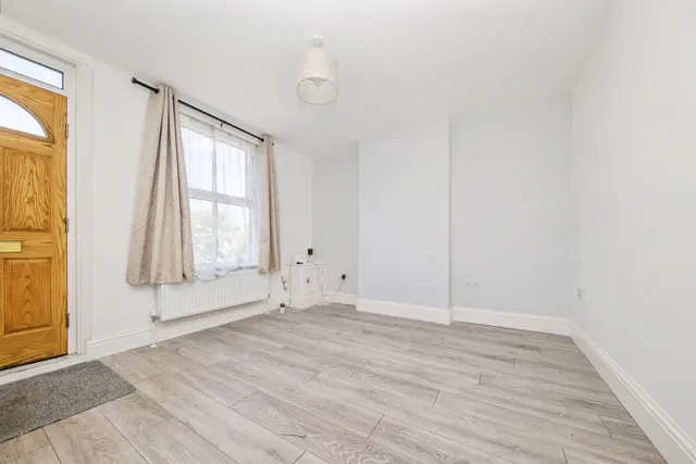 Bramford Lane, Ipswich, IP1, photo 2