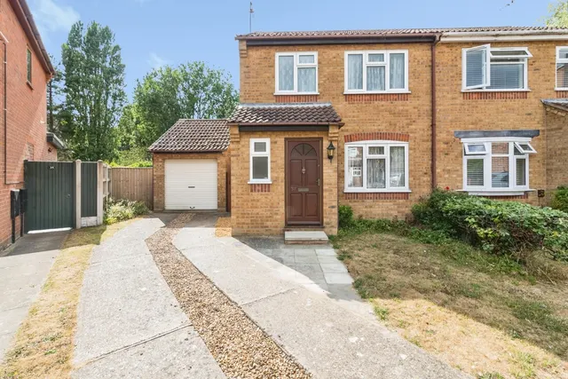 Enstone Road, Lowestoft, Suffolk, NR33, photo 1