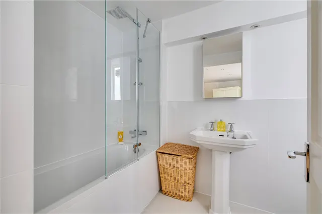 Waldemar Avenue, London, SW6, photo 1