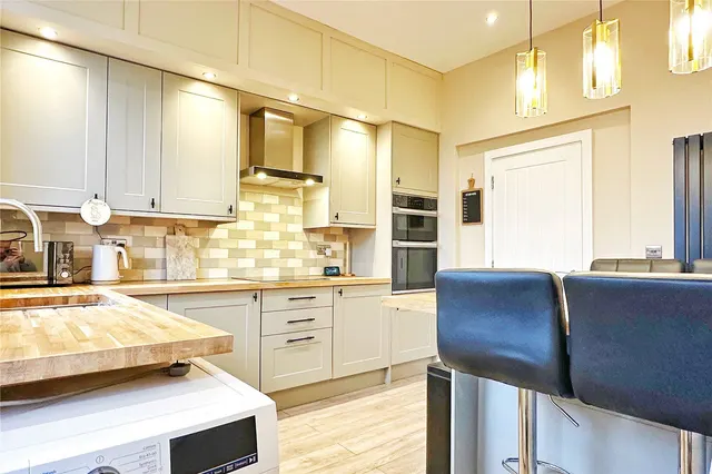 New Street, Stalybridge, SK15, photo 2