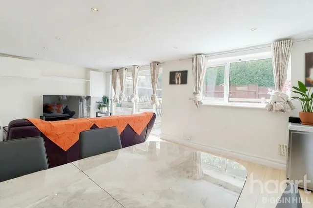 Springholm Close, Biggin Hill, TN16, photo 3