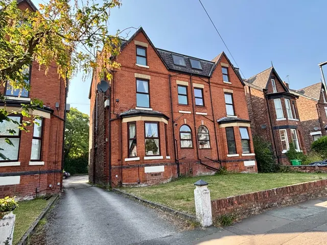 Circular Road, West Didsbury, M20, photo 1