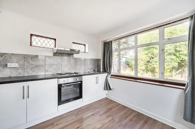 Goffs Road, Ashford, TW15, photo 3