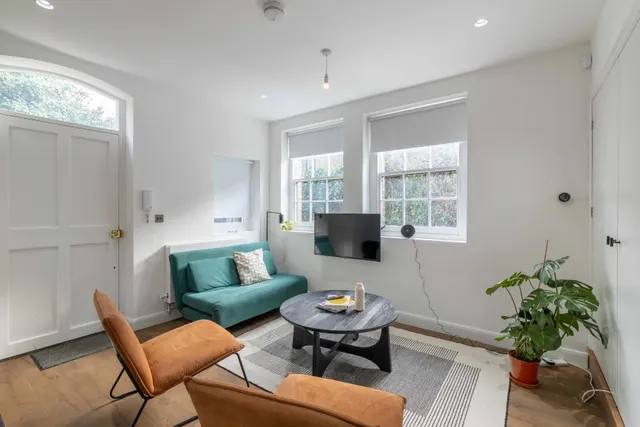 Macroom Road, London, W9, photo 1