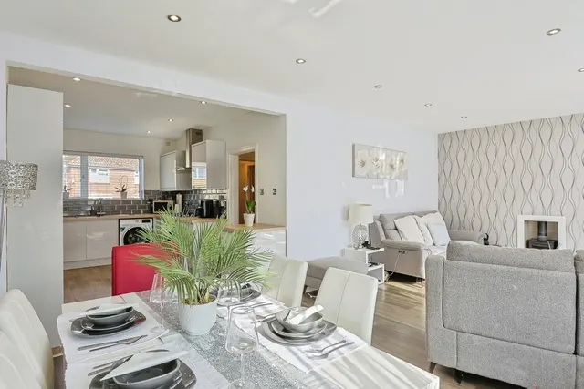 Gort Road, West Howe, BH11, photo 3