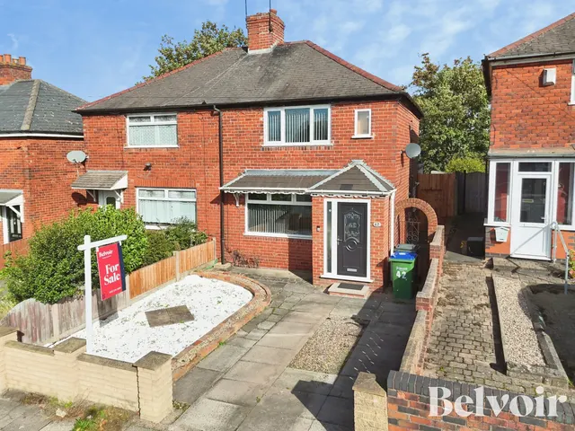 Heath Lane, West Bromwich, B71, photo 1