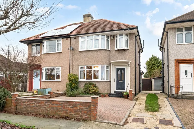 Lodge Crescent, Orpington, BR6, photo 1