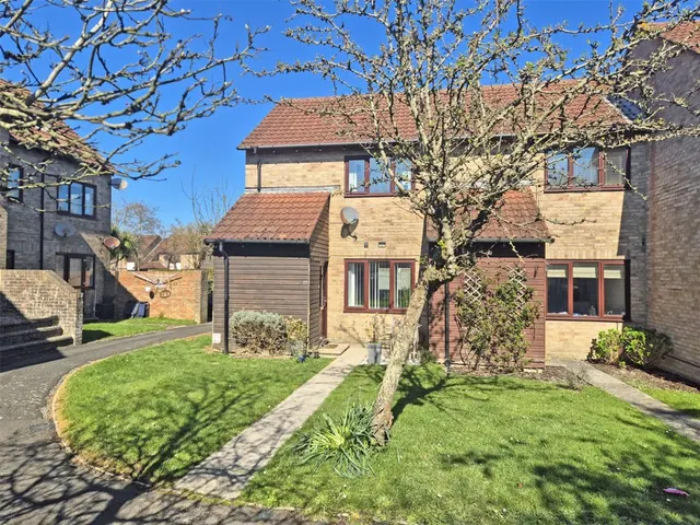 New Milton, Hampshire, photo 1