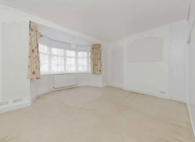 Photo 3 — Trevelyan Gardens, Kensal Rise, NW10