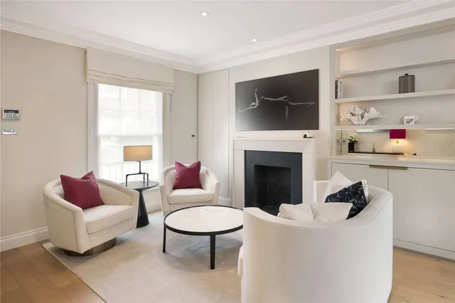 Graham Terrace, London, SW1W 8HN, photo 1