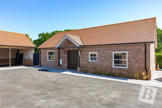 Weald Park Way, South Weald, CM14, photo 1