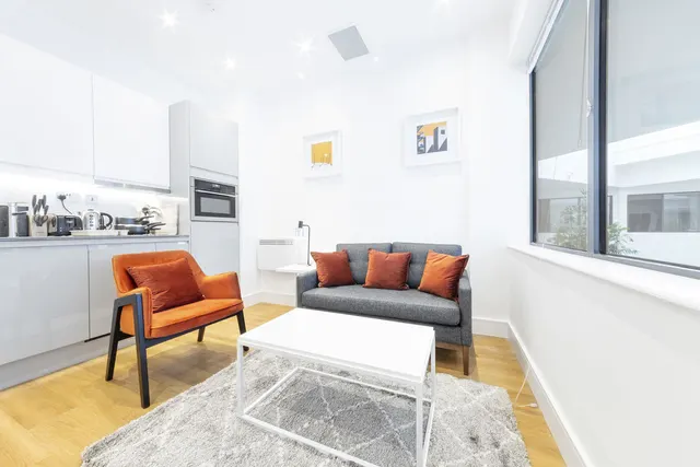 Atria House, Slough, photo 1