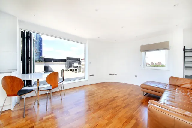 Holman Road, London, SW11, photo 2