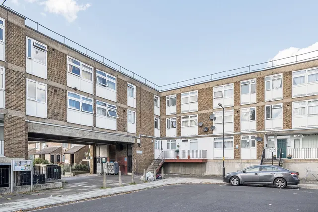 Lorrimore Square, SE17, photo 1