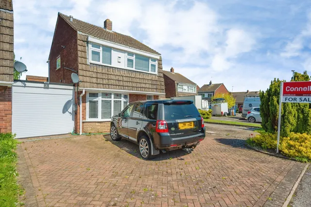 Linford Close, Rugeley, photo 1