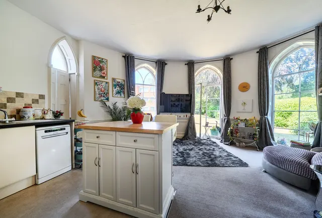 Photo 2 — Henbury Road, Somerset, Henbury, BS10 7AD