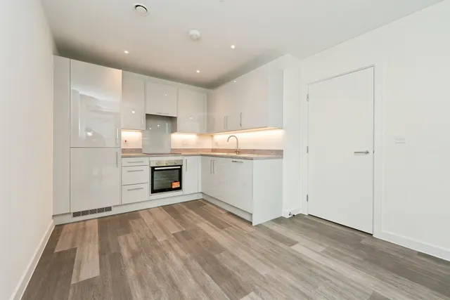 Milton Road, Harrow, photo 1