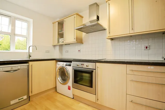 Heol Tre Forys, Penarth, CF64, photo 2