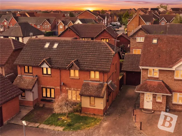Annett Close, Wickford, SS12, photo 3