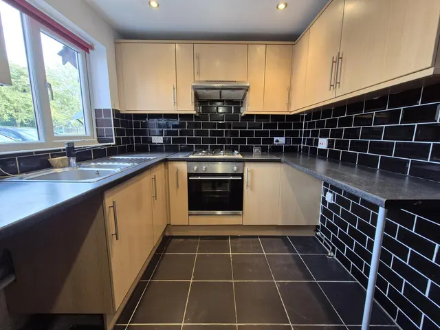 Florence Close, Grays, RM20, photo 2