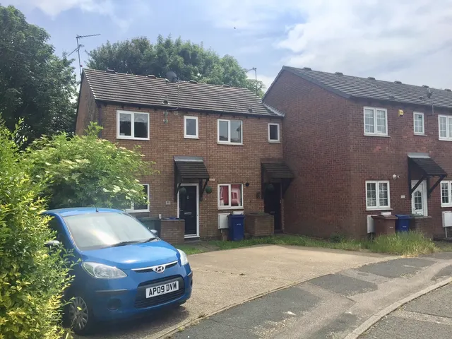 Florence Close, Grays, RM20, photo 1