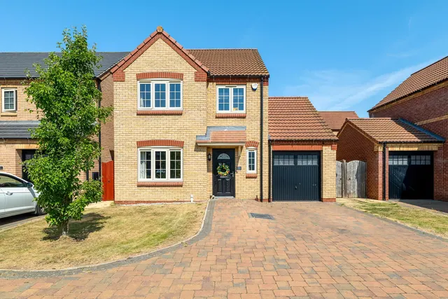 Flavian Road, Lincoln, LN2 4GR, photo 1