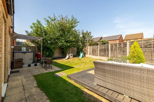 Photo 2 — Flavian Road, Lincoln, LN2 4GR