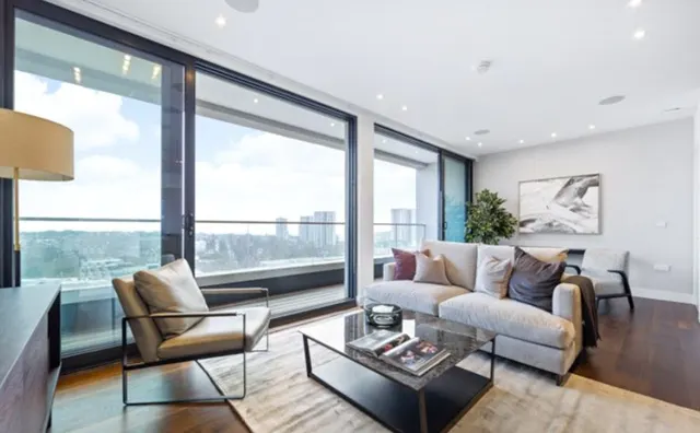 Finchley Road, Swiss Cottage, NW3, photo 1