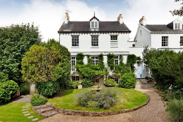 St. Leonards Place, Exeter, Devon, EX2 4LZ, photo 1