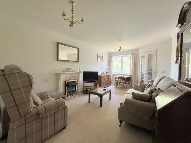 Chester Road, Streetly, B74, photo 2