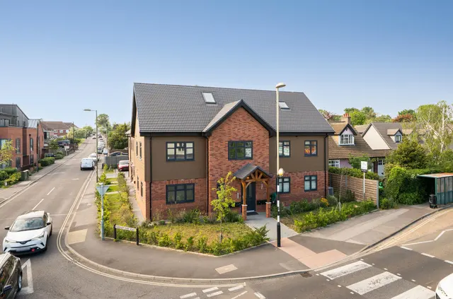 Highlands Road, Fareham, PO15, photo 2