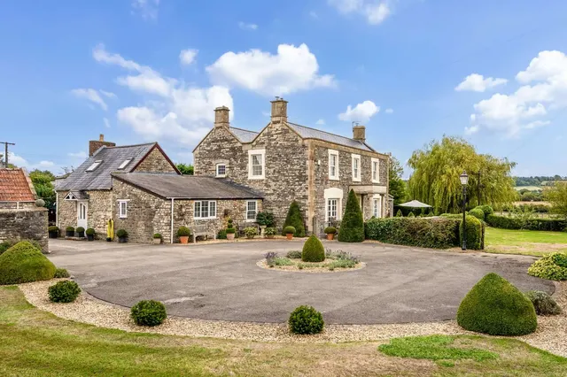 5 bedroom house — Horton Road, Little Sodbury End, South Gloucestershire, BS37 6PN