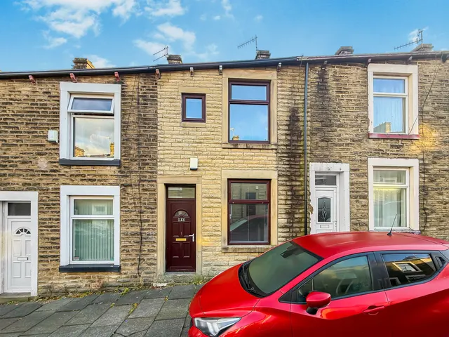 Beech Street, Padiham, BB12, photo 1