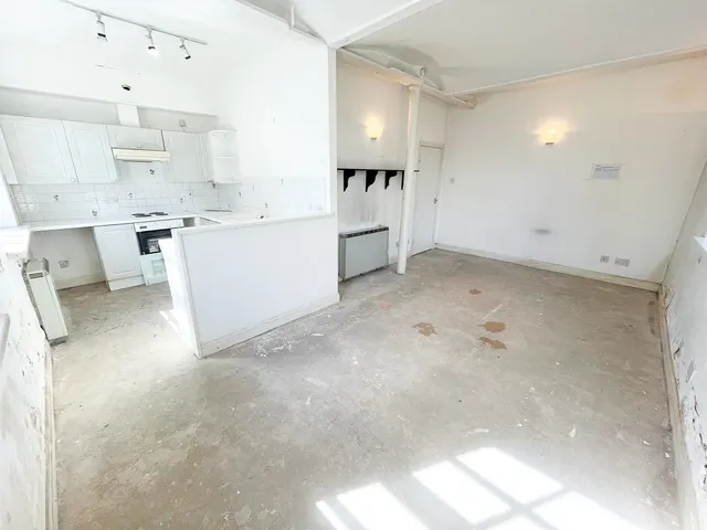 Springbank Court, Woodley, SK6, photo 3