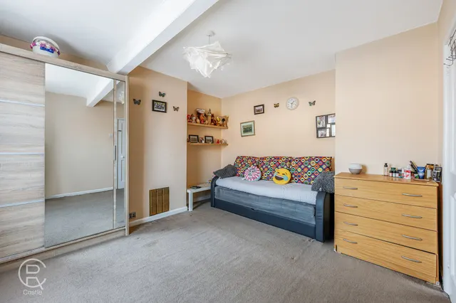 Photo 3 — Harp Road, Hanwell, London, W7 1JF
