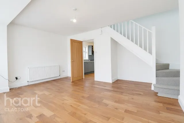 Sea Glebe Way, Clacton-On-Sea, CO15, photo 3