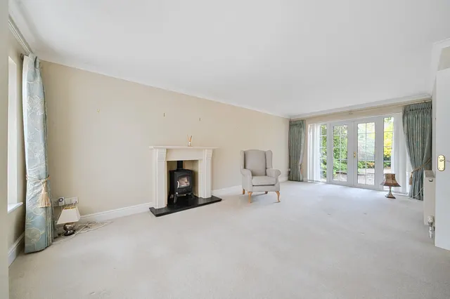 Photo 2 — Mandeville Road, Prestwood, HP16