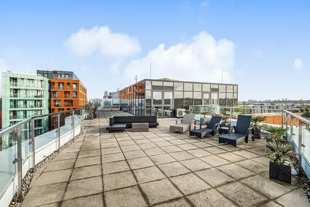 Photo 3 — Cable Walk, SE10