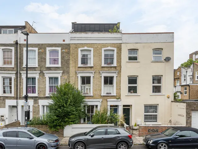 Mackenzie Road, London, N7, photo 3