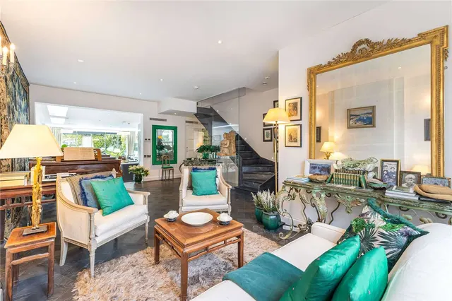 Photo 2 — Quarrendon Street, London, SW6 3ST