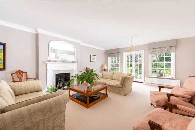 Hampden Court, Biddenham, MK40, photo 3