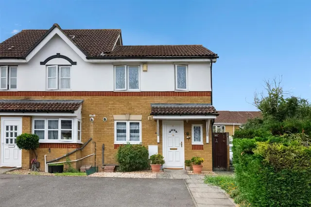 Tollgate Drive, Hayes, photo 1