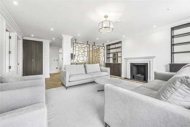 Curzon Street, Mayfair, W1J, photo 1