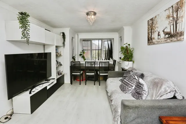 Grove Road, Southampton, SO15, photo 2