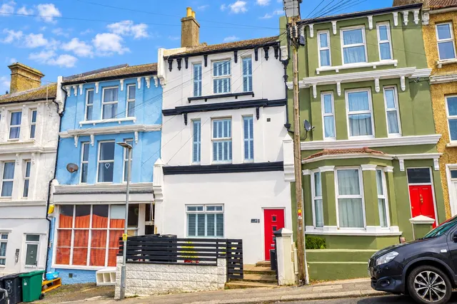 Whitefriars Road, Hastings, photo 1