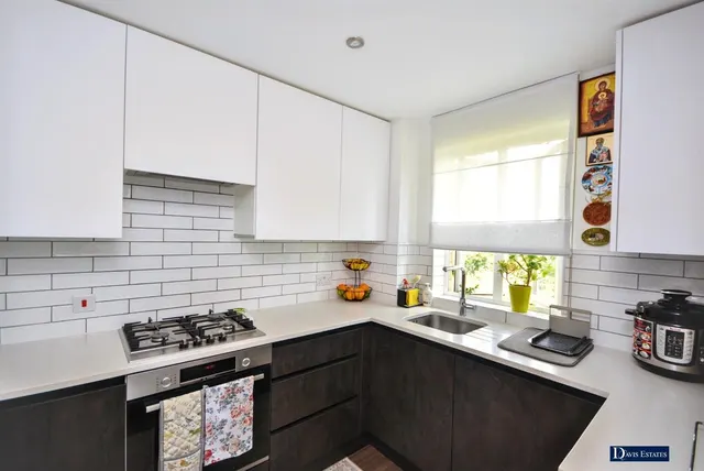 Photo 3 — Nyall Court, Gidea Park, Romford, RM2