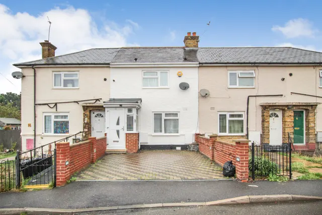 Nelson Road, Hillingdon, UB10, photo 1